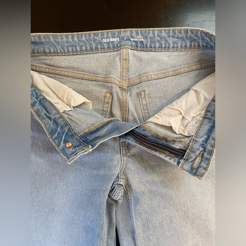 Old Navy Women’s Denim Wide Leg Jeans - Picture 7 of 10